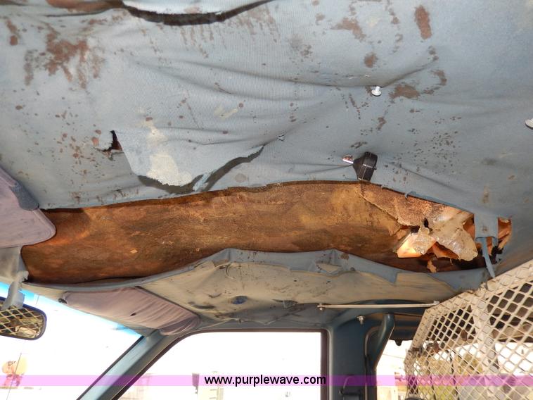 image for item D8148 1986 Chevrolet Astro Sport van