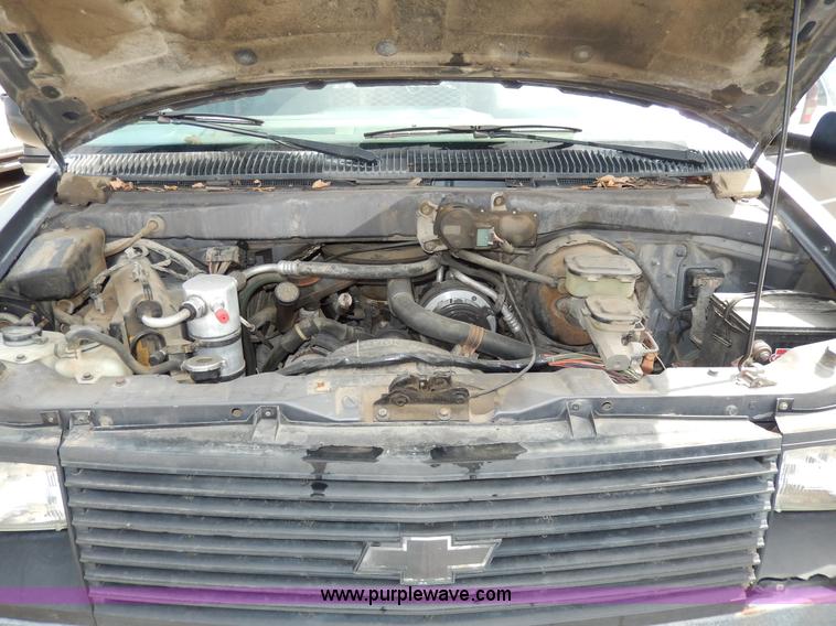 image for item D8148 1986 Chevrolet Astro Sport van