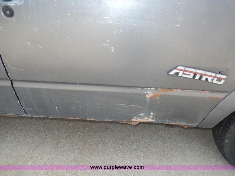 image for item D8148 1986 Chevrolet Astro Sport van