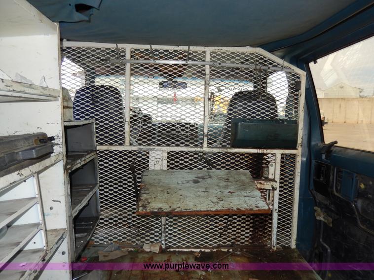 image for item D8148 1986 Chevrolet Astro Sport van