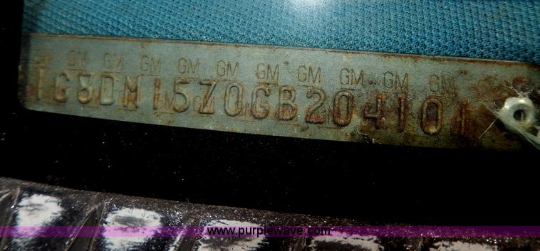 image for item D8148 1986 Chevrolet Astro Sport van