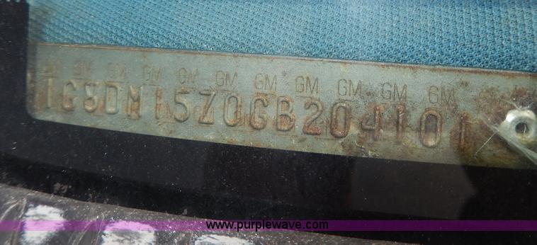 image for item D8148 1986 Chevrolet Astro Sport van