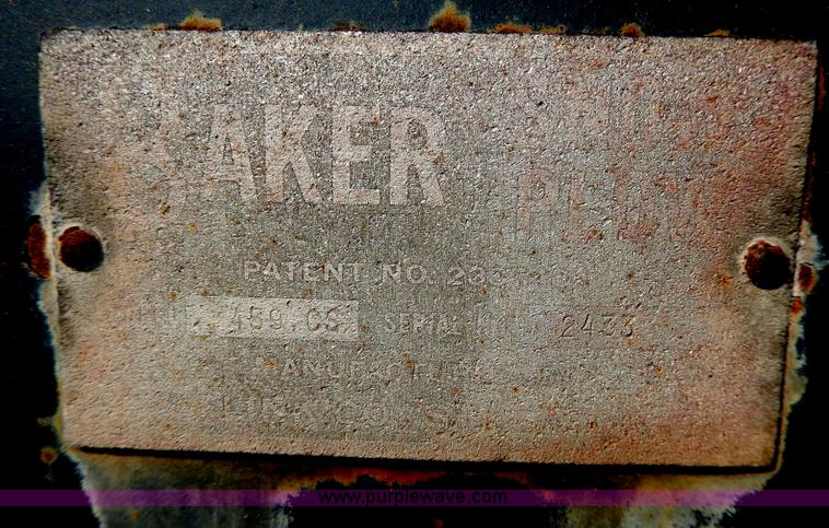 image for item D8149 1984 International 1754 dump truck