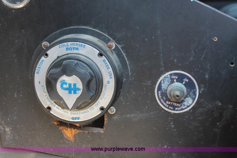 image for item E3335 1989 GMC TopKick 7000 EMS building maintenance truck