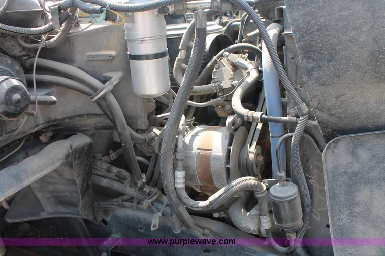 image for item E3335 1989 GMC TopKick 7000 EMS building maintenance truck