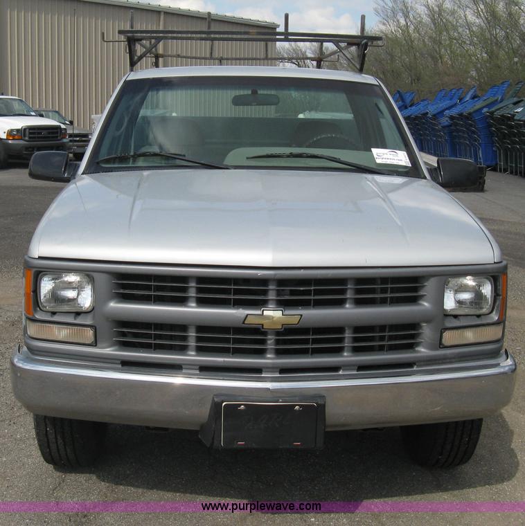image for item E3471 1995 Chevrolet 2500 utility truck