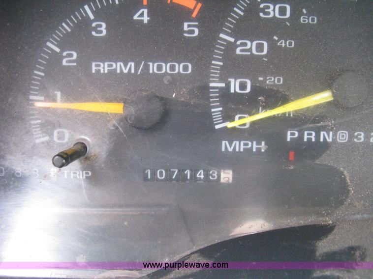 image for item E3471 1995 Chevrolet 2500 utility truck