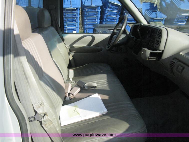 image for item E3471 1995 Chevrolet 2500 utility truck