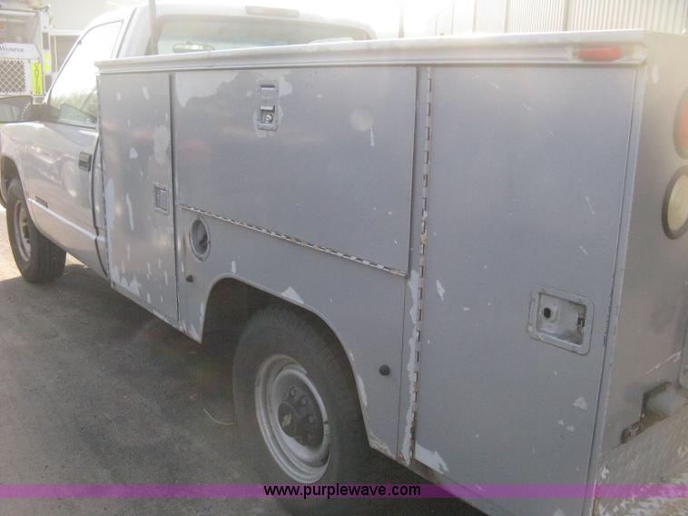 image for item E3471 1995 Chevrolet 2500 utility truck