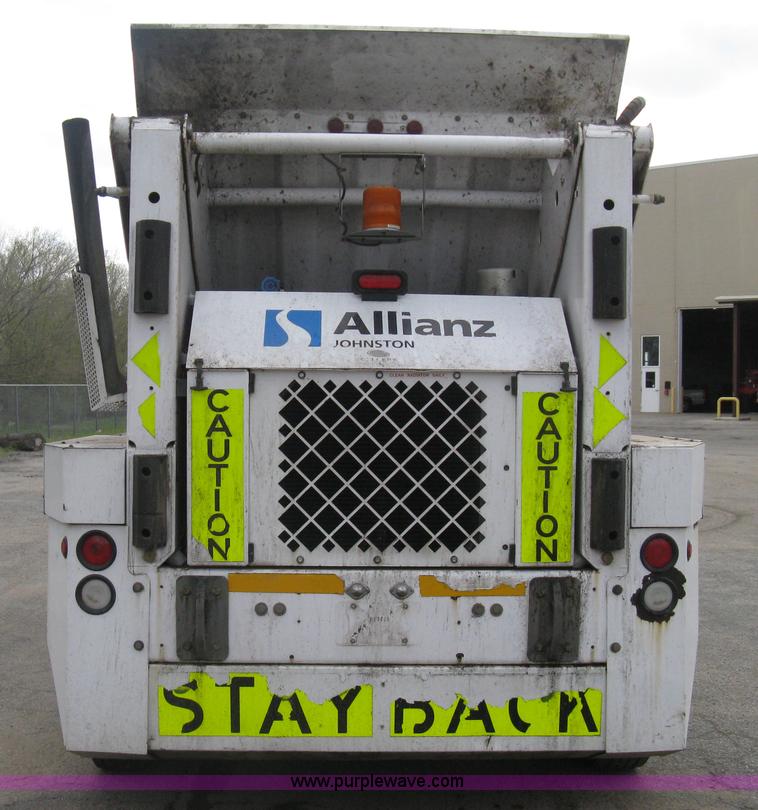 image for item E3472 2006 Allianz MX450 street sweeper