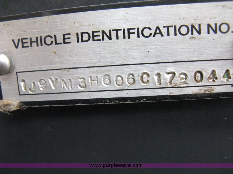 image for item E3472 2006 Allianz MX450 street sweeper