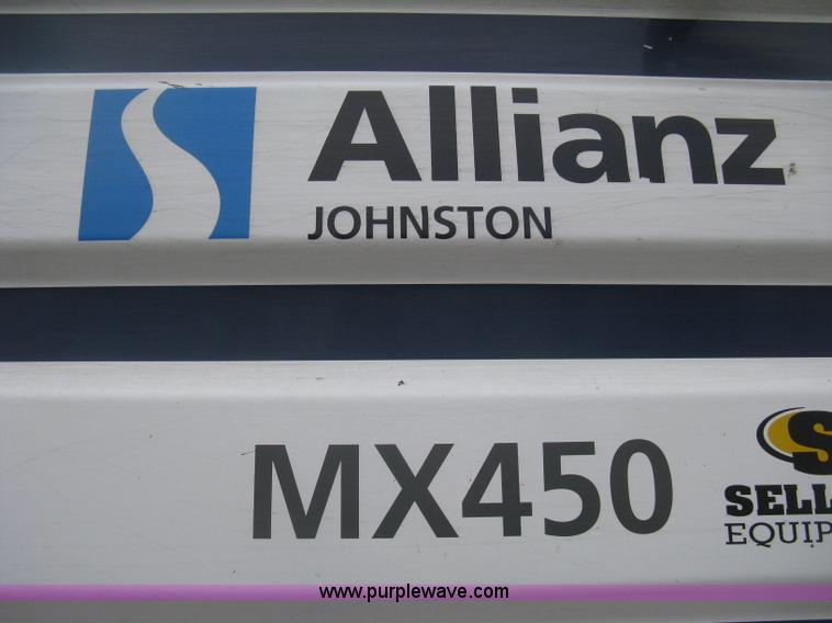 image for item E3472 2006 Allianz MX450 street sweeper
