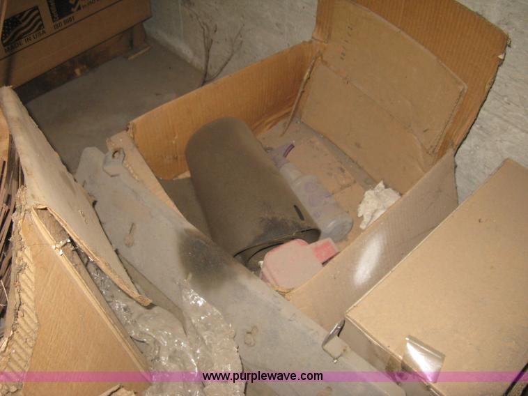 image for item E3472 2006 Allianz MX450 street sweeper