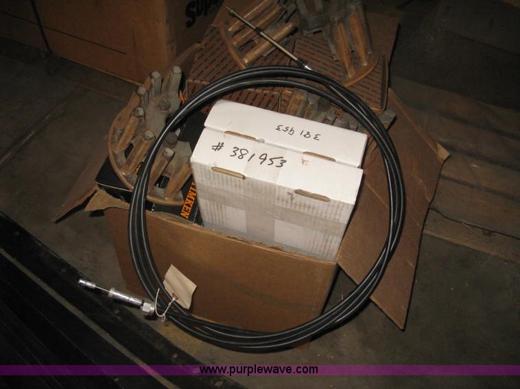 image for item E3472 2006 Allianz MX450 street sweeper