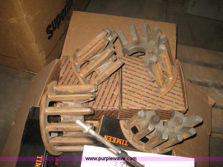 image for item E3472 2006 Allianz MX450 street sweeper