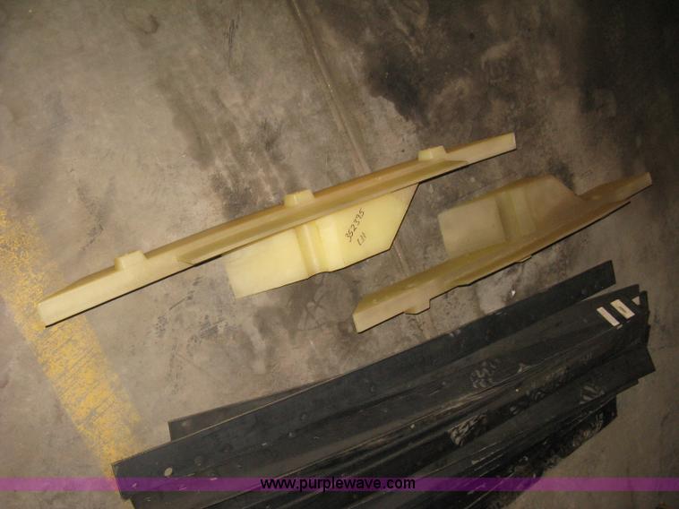 image for item E3472 2006 Allianz MX450 street sweeper