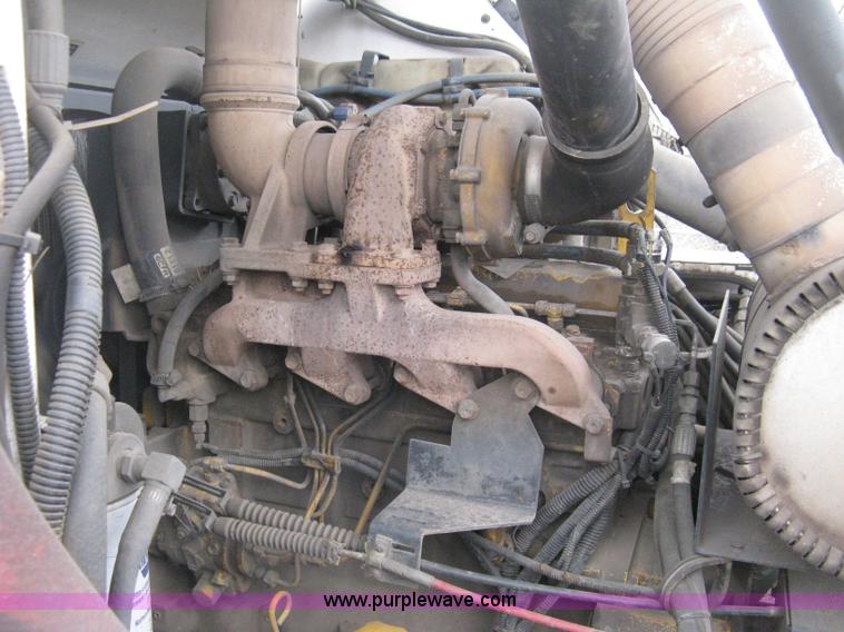 image for item E3472 2006 Allianz MX450 street sweeper