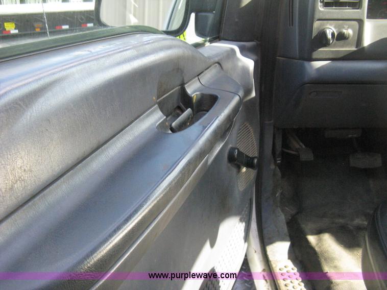 image for item E3474 2000 Ford F250 XLT Super Duty pickup truck