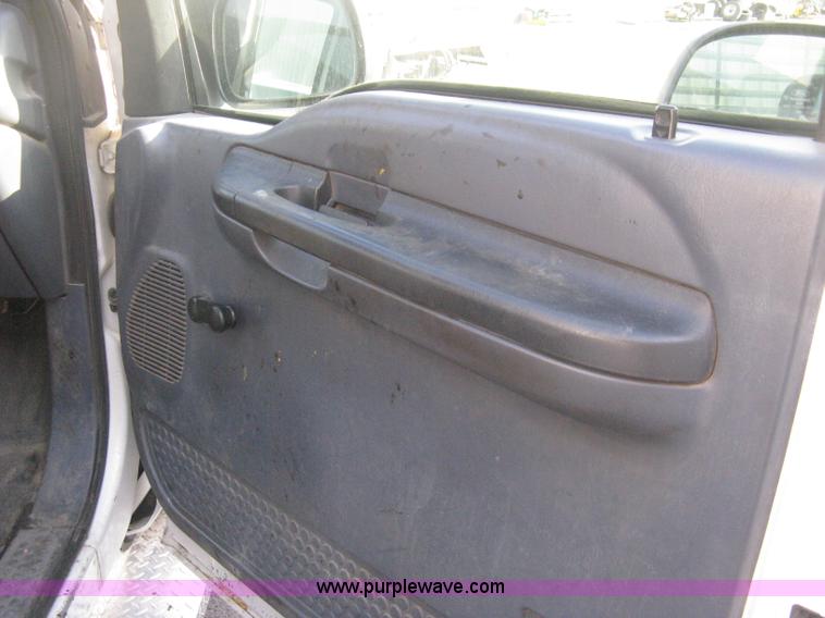 image for item E3474 2000 Ford F250 XLT Super Duty pickup truck