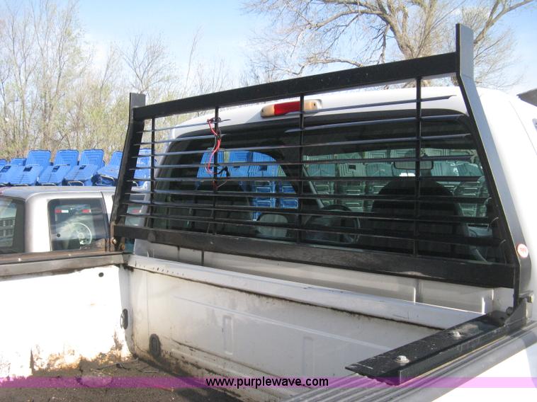 image for item E3474 2000 Ford F250 XLT Super Duty pickup truck