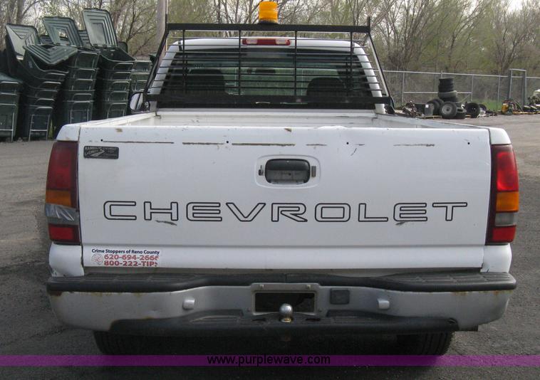 image for item E3475 2000 Chevrolet Silverado 1500 pickup truck