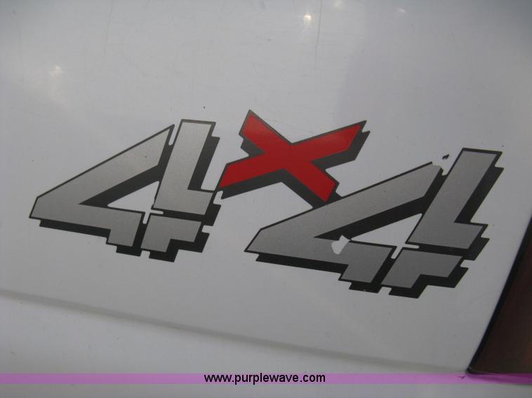 image for item E3475 2000 Chevrolet Silverado 1500 pickup truck