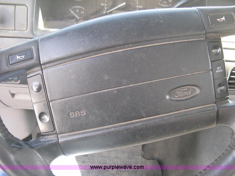 image for item E3476 1996 Ford F150 XLT pickup truck