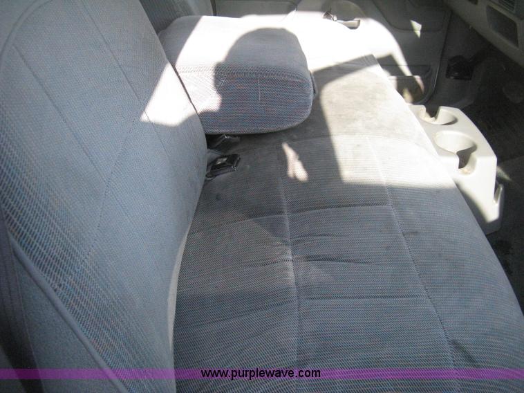 image for item E3476 1996 Ford F150 XLT pickup truck