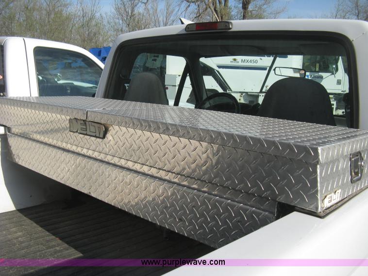 image for item E3476 1996 Ford F150 XLT pickup truck