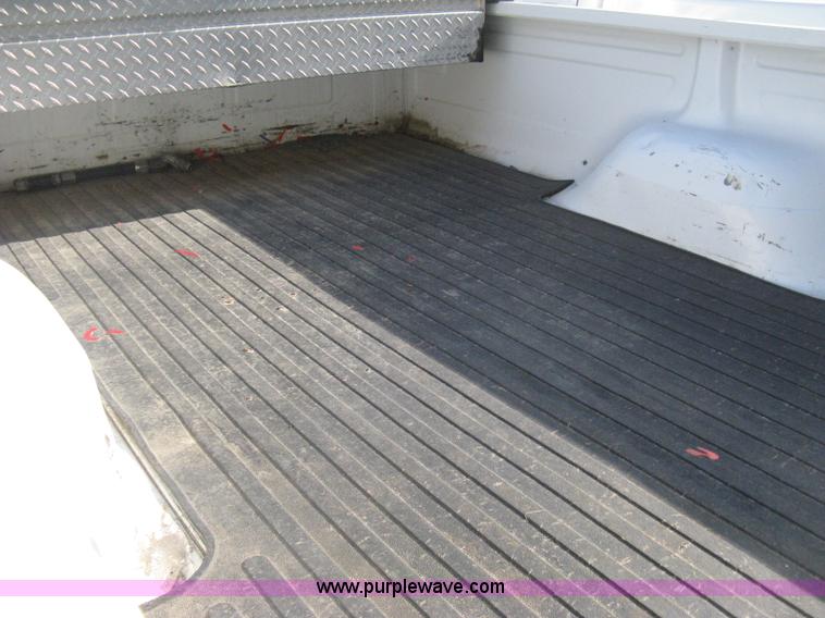 image for item E3476 1996 Ford F150 XLT pickup truck