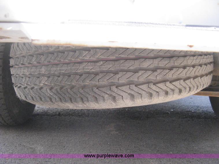 image for item E3476 1996 Ford F150 XLT pickup truck