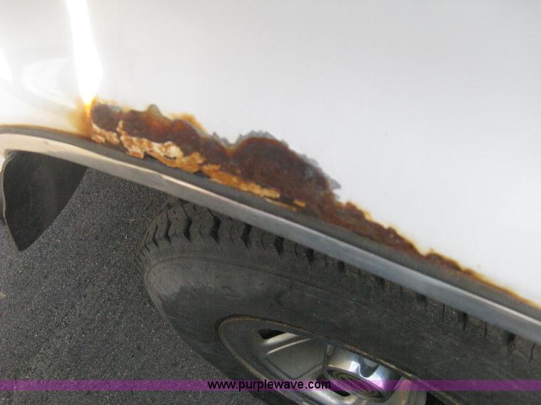 image for item E3476 1996 Ford F150 XLT pickup truck