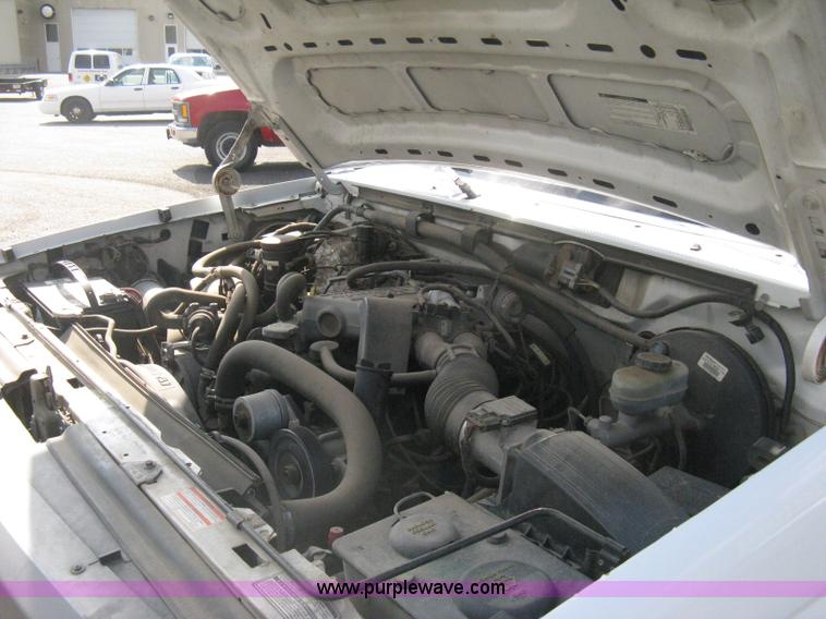 image for item E3477 1996 Ford F150 XL pickup truck