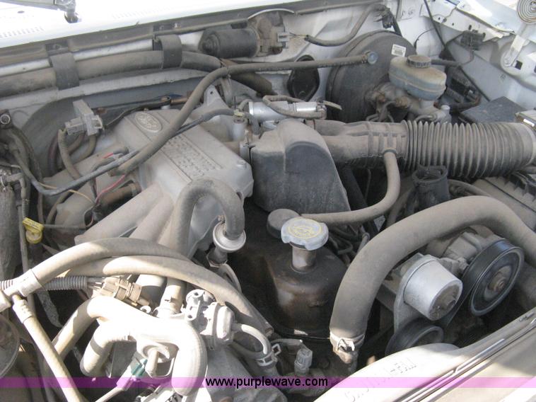 image for item E3477 1996 Ford F150 XL pickup truck