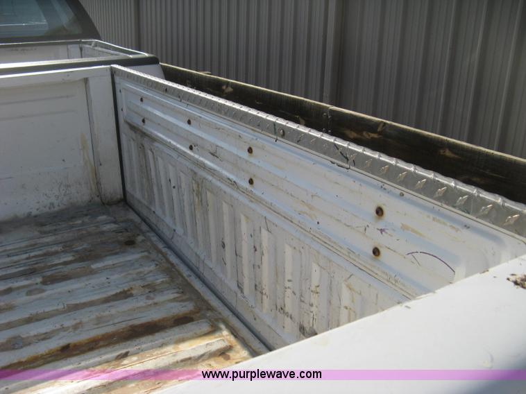 image for item E3477 1996 Ford F150 XL pickup truck