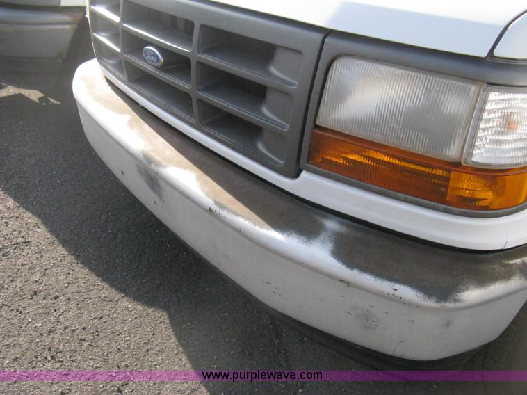 image for item E3477 1996 Ford F150 XL pickup truck