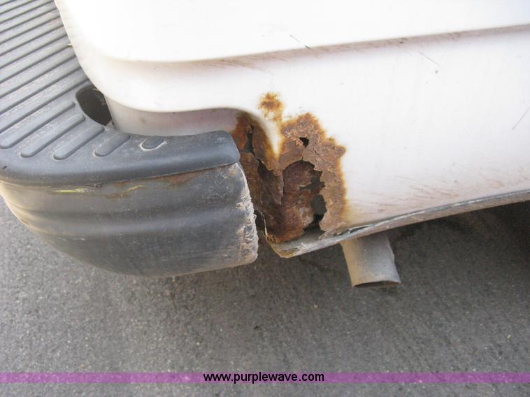 image for item E3478 1998 Ford F150 XL Pickup truck