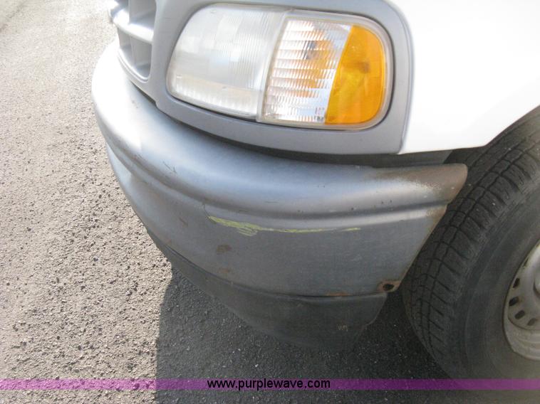 image for item E3478 1998 Ford F150 XL Pickup truck