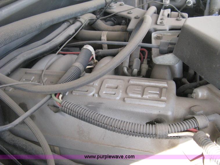 image for item E3481 1993 Ford F250 XL flatbed truck