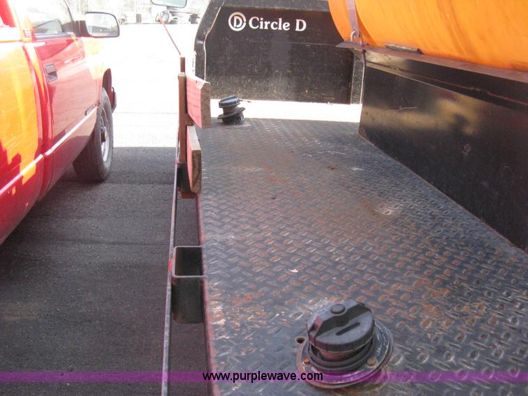 image for item E3481 1993 Ford F250 XL flatbed truck