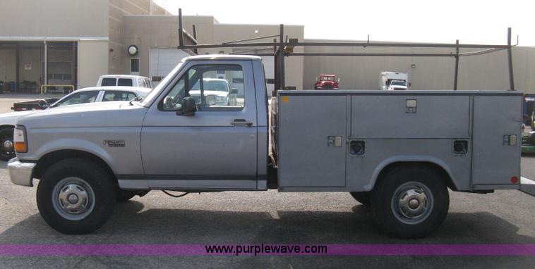 image for item E3482 1997 Ford F250 utility truck