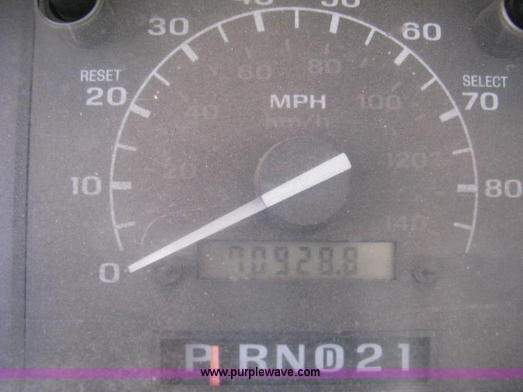 image for item E3482 1997 Ford F250 utility truck