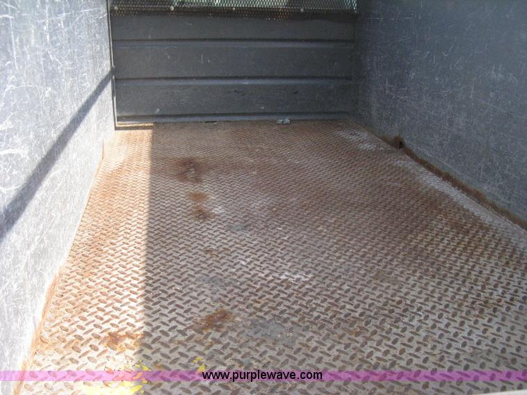 image for item E3482 1997 Ford F250 utility truck