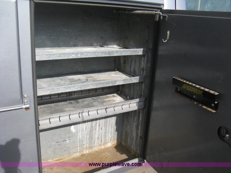 image for item E3482 1997 Ford F250 utility truck