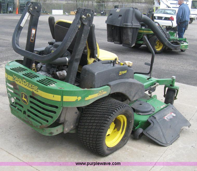 image for item E3483 2008 John Deere ZTrak ZTR lawn mower