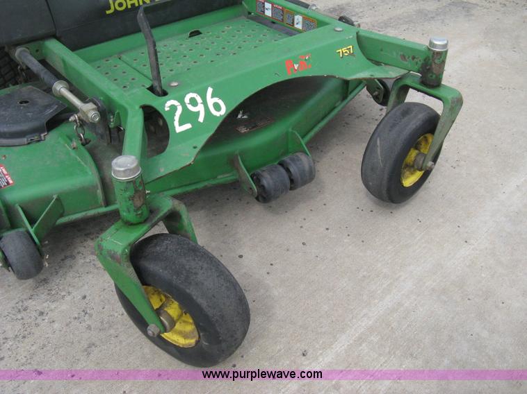 image for item E3483 2008 John Deere ZTrak ZTR lawn mower