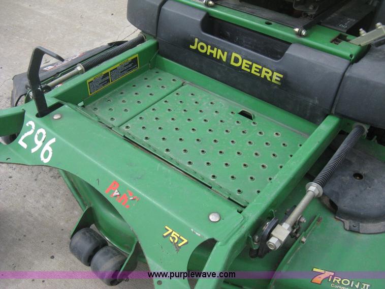 image for item E3483 2008 John Deere ZTrak ZTR lawn mower