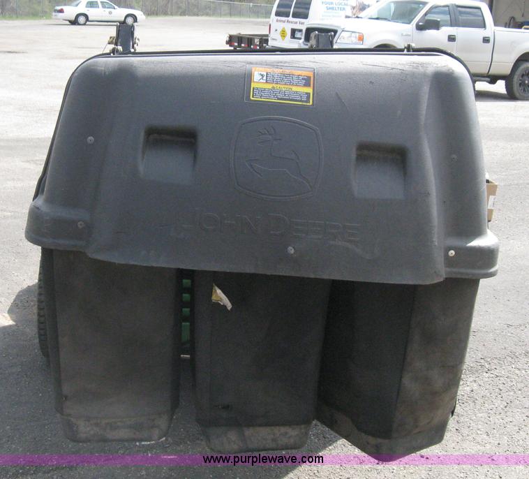 image for item E3484 2008 John Deere 757 ZTrak ZTR lawn mower