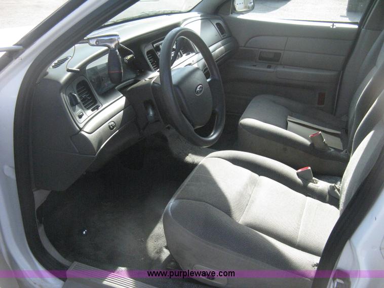 image for item E3485 2009 Ford Crown Victoria Police Interceptor