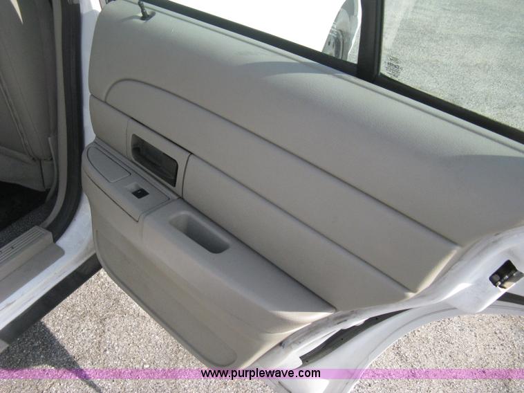 image for item E3485 2009 Ford Crown Victoria Police Interceptor